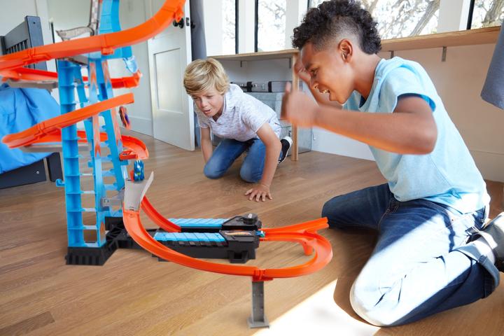 Produktbild Hot Wheels Action - Wolkenkratzer-Crash-Spielset