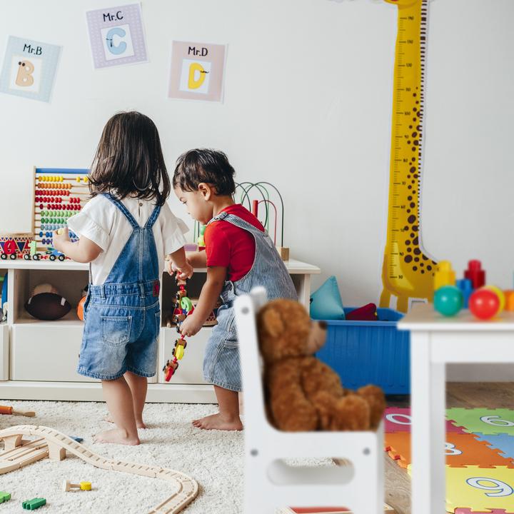 Immagine prodotto Relaxdays Tavolino 2 sedie (Tavolo per bambini)