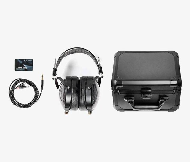 Produktbild Audeze LCD-XC Karbon Creator Leder (Kabelgebunden)