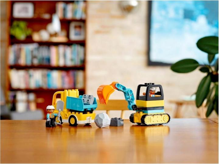Actual product image LEGO DUPLO excavators and trucks (10931)