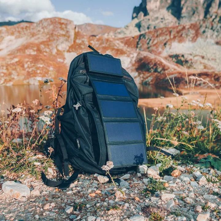 Produktbild Sunslice Tragbare Solar-Batterie 8W "Electron" (10000 mAh, 8 W)