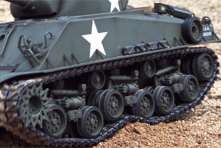 Actual product image Tamiya M4 Sherman 105mm How. (Kit)