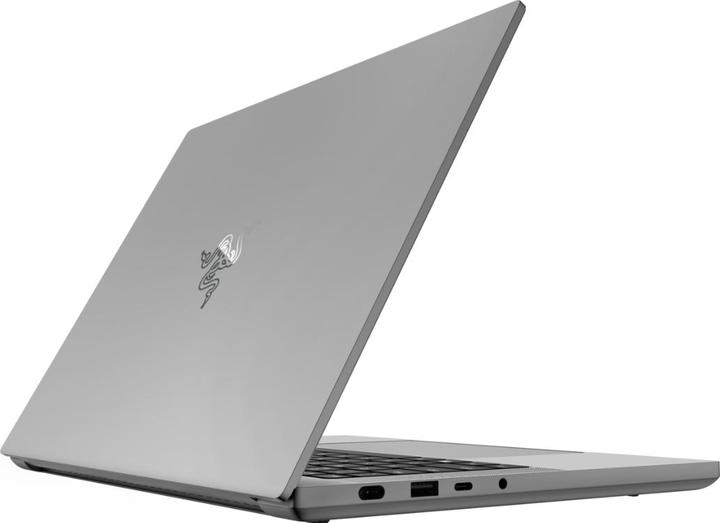 Actual product image Razer Blade 14 (14", AMD Ryzen 9 8945HS, 32 GB, 1000 GB, DE)