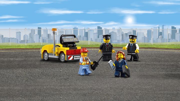 Actual product image LEGO Airport VIP service (60102, LEGO City)