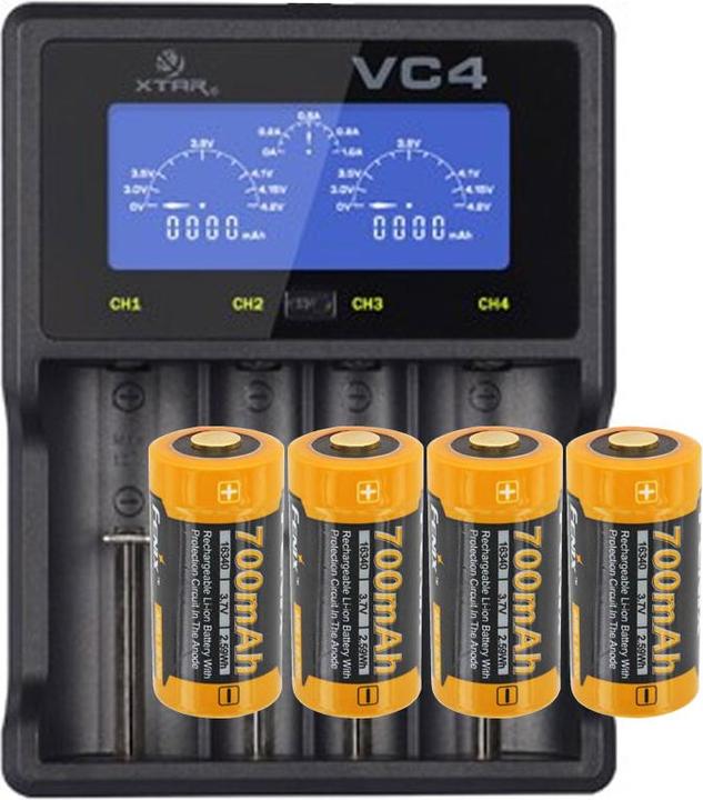 Produktbild Fenix Akku CR123 A 4 Stück und LCD-Schnell-Ladegerät (4 Stk., CR123A, 760 mAh, Akku)