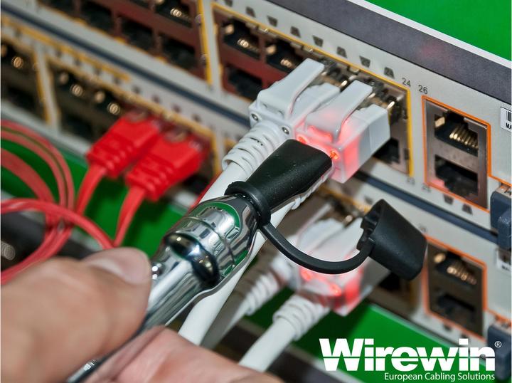 Actual product image Wirewin LED Patch Cable Detector Pro, USB RJ45 Patch Cable (Tool)
