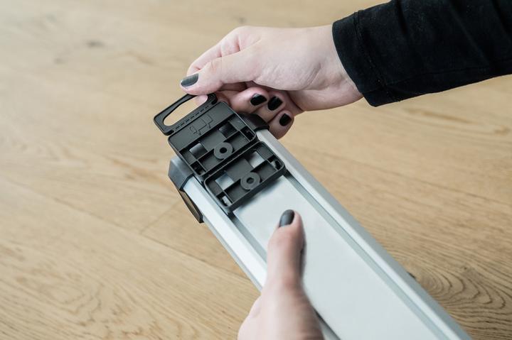 Produktbild Brennenstuhl 1391030400 Steckdosenleiste mit Schalter Silber-Schwarz Schutzkontakt 1 St. ( 139103040 (4 x, CEE 7/3, 1.80 m)