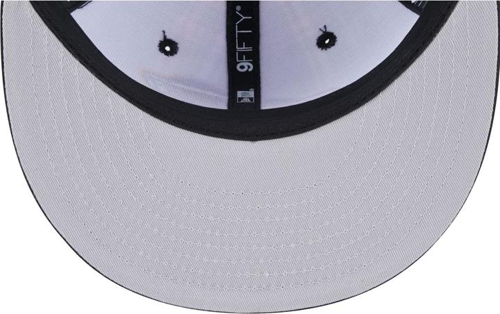 Actual product image New Era Buffalo Bills Crucial Catch 9Fifty Snapback Cap (One size)