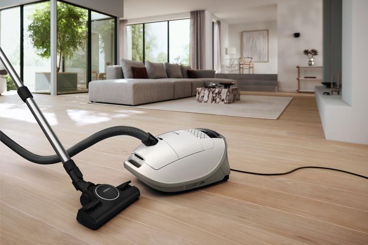 Produktbild Miele Guard M1 Performance Bodenstaubsauger mit Beutel Brillantweiss 12560260