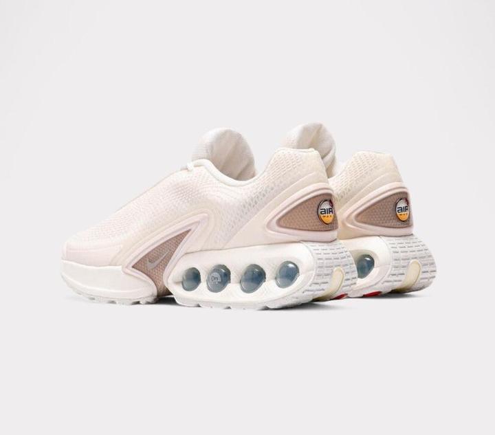 Produktbild Nike Air Max Dn (40)