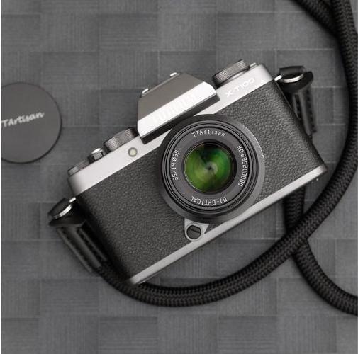 Actual product image TTArtisan 35mm f/1.4 Fujifilm X (Fujifilm X, APS-C / DX)