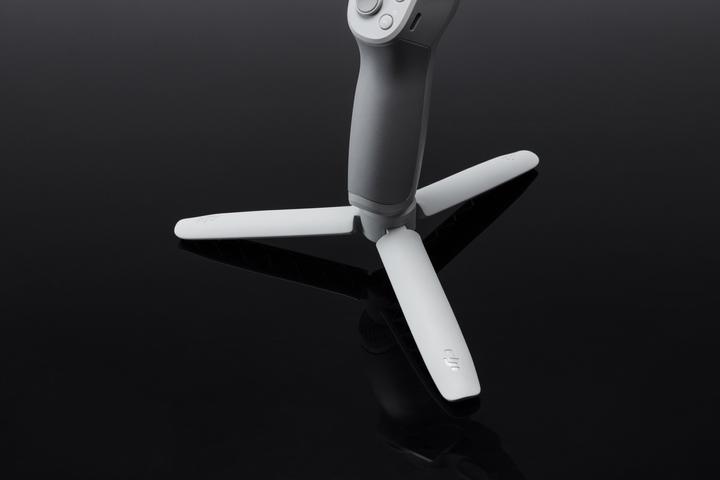 Image du produit DJI OM 4 - Osmo Mobile 4 Smartphone-Gimbal (0.23 kg)