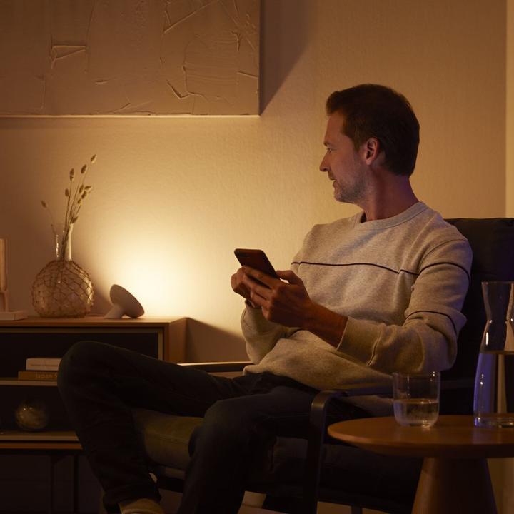 Immagine prodotto Philips Hue Tonalità Bloom Base BT (500 lm)