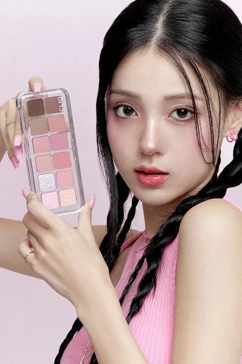 Actual product image Clio Pro Eye Palette Air Luxury (01 Coral Studio)