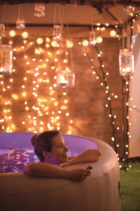 Produktbild Bestway Lay-Z-Spa Paris (4 Pers.)