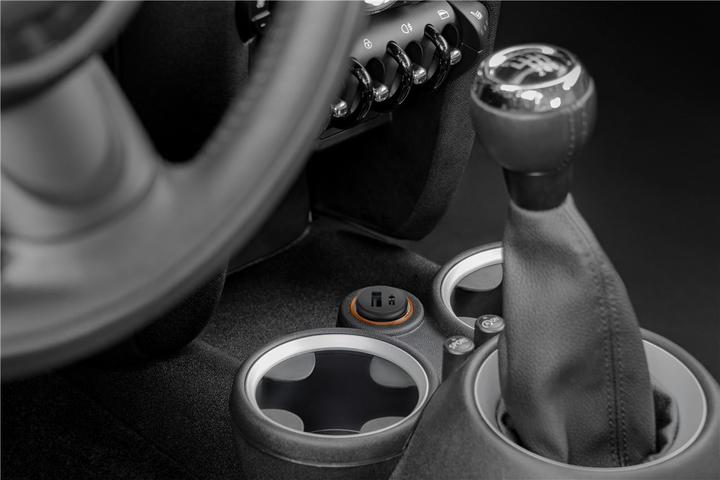 Produktbild Goobay Dual USB Auto Schnellladegerät