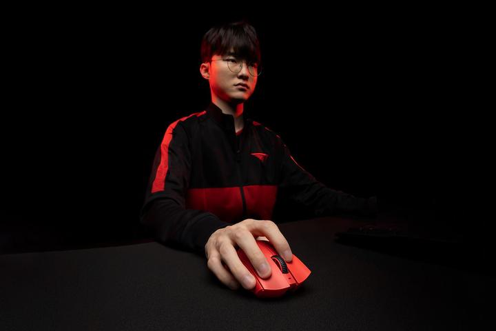 Produktbild Razer Deathadder V3 Pro Faker Edition (Kabellos, Kabelgebunden)