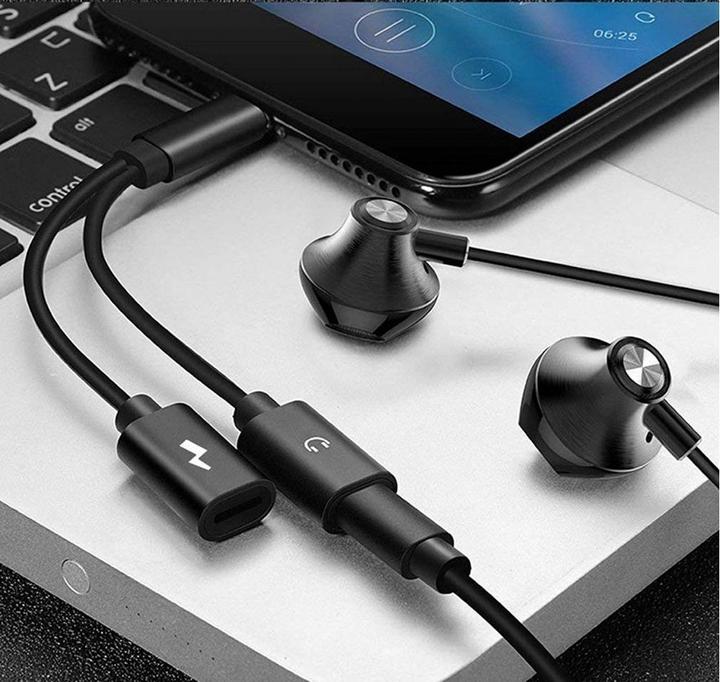 Produktbild PowerGuard Lightning Adapter Audio Headphone and Charge iPhone Splitter Kabel (Lightning, Lightning)