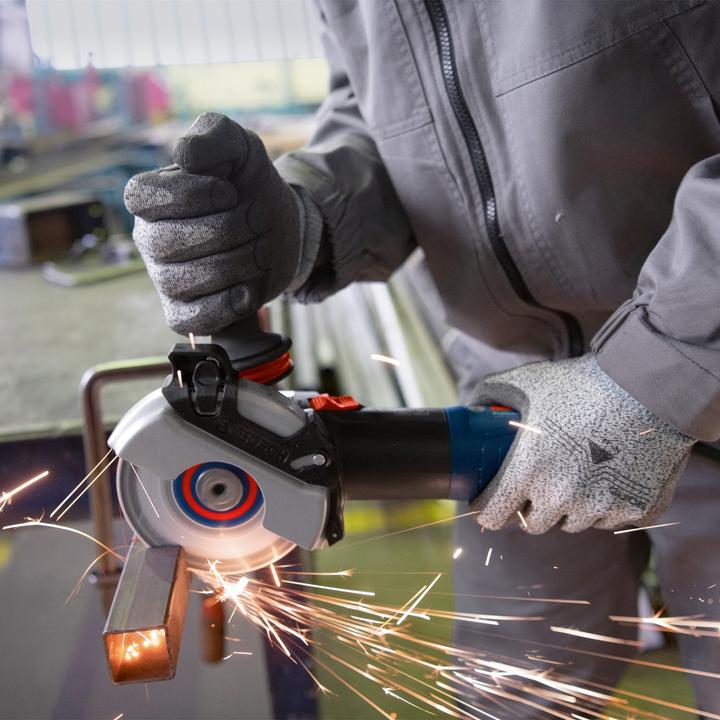 Actual product image Bosch Professional Angle grinder GWS 17-125 (125 mm)