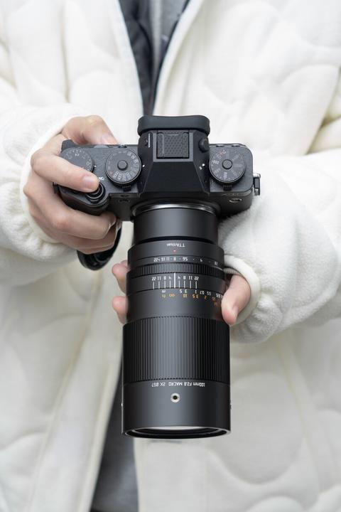 Immagine prodotto TTArtisan Macro 100 mm F2.8 GFX (C-mount, Full-frame)