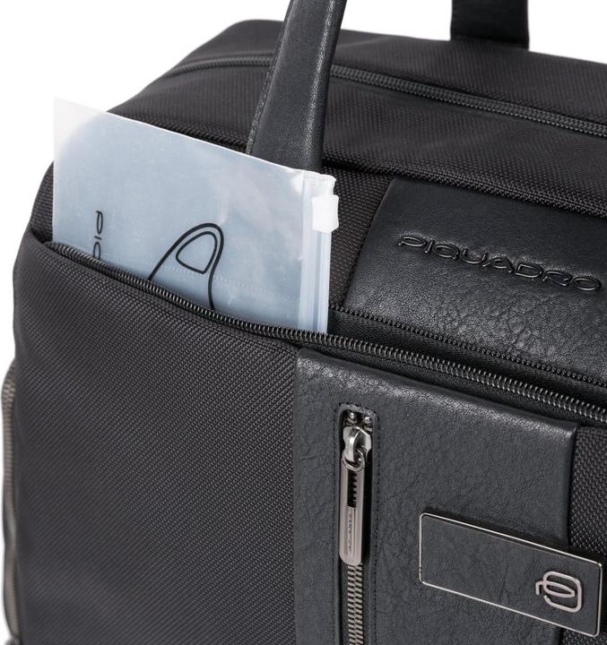 Actual product image Piquadro Letter 2 - Travel bag made from recycled fabric with shoe compartment (30 l)