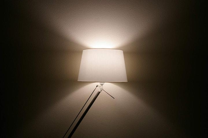 Actual product image Innr Smart Bulb Colour (E27, 60 W, 806 lm, 1 x, F)