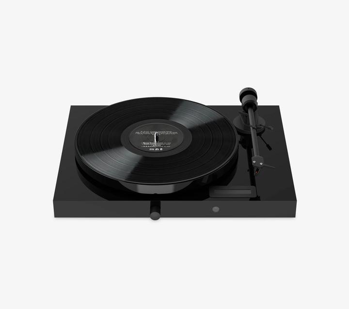 Actual product image Pro-Ject Jukebox E1 OM5e Platenspeler Ingebouwde Versterker 2x25w - Pianolak (Manual)