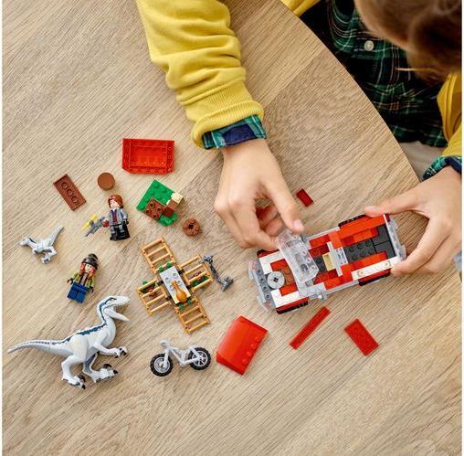 Actual product image LEGO Blue & Beta in the Velociraptor Trap (76946, LEGO Jurassic World)