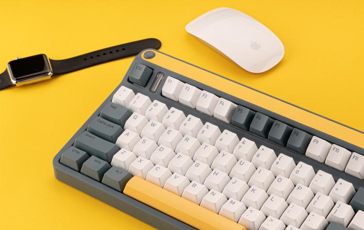 Actual product image Iqunix A80 Explorer (CH, Cable, Wireless)