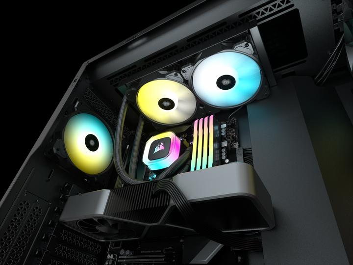 Actual product image Corsair H100 RGB