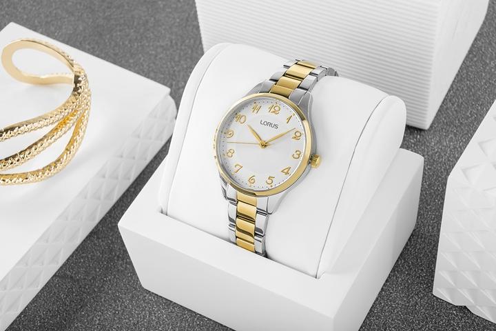 Actual product image Lorus Ladies (Analogue wristwatch, 32 mm)