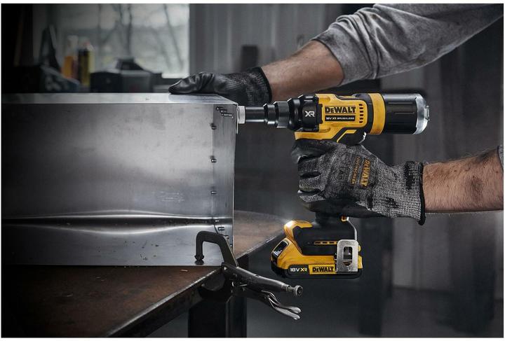 Image du produit DeWalt DCF403NT-XJ