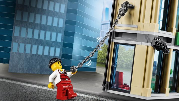 Actual product image LEGO City bank robbery (60140, LEGO City)