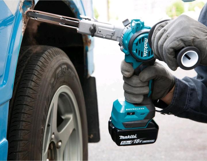 Actual product image Makita DBS 180 RTJ (Belt sanders, 530 W)