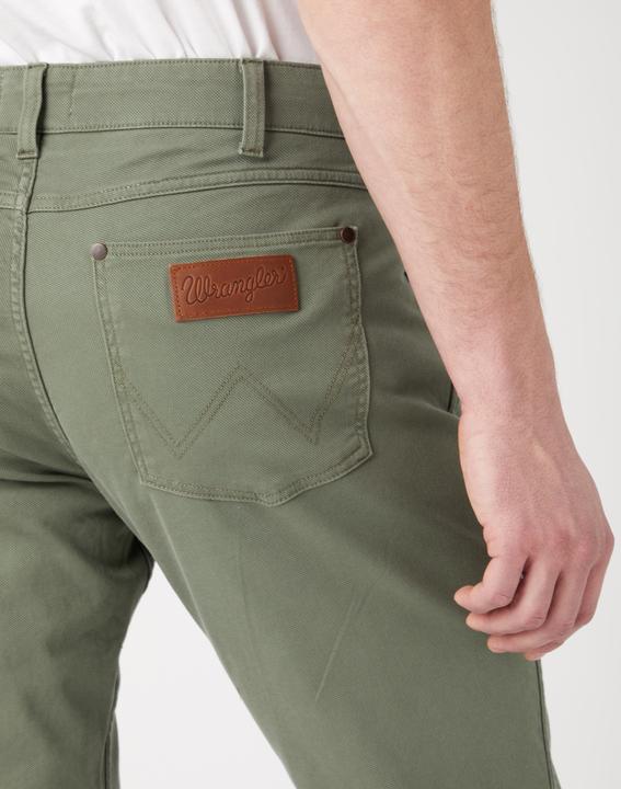 Actual product image Wrangler Greensboro (New Arizona) Straight Fit Dusty Olive (W40/L34)