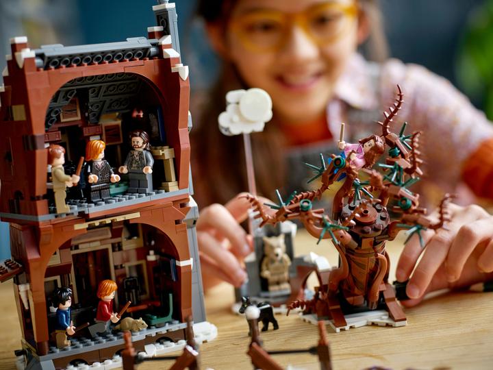 Produktbild LEGO Heulende Hütte und Peitschende Weide (76407, LEGO Harry Potter)