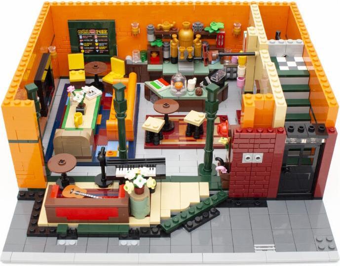 Actual product image Mould King Central Perk - Friends Cafe