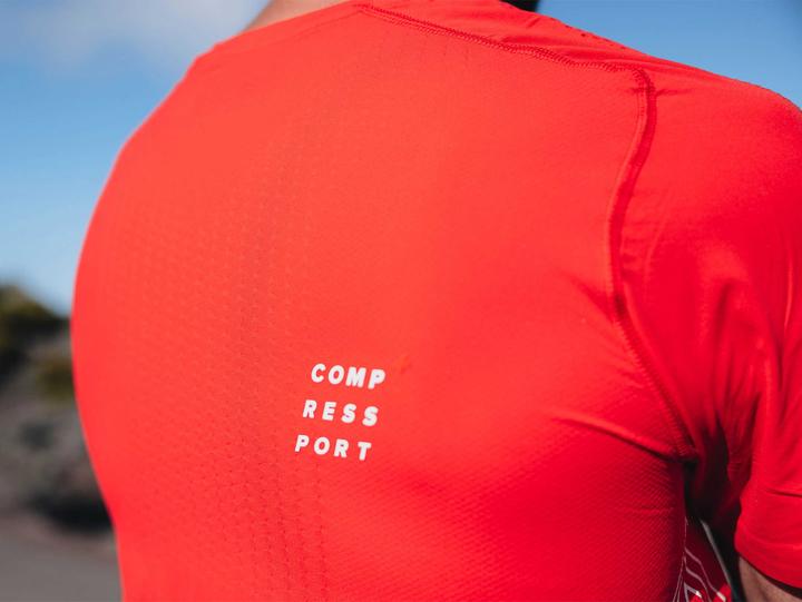 Actual product image Compressport Performance SS Tshirt M (S)
