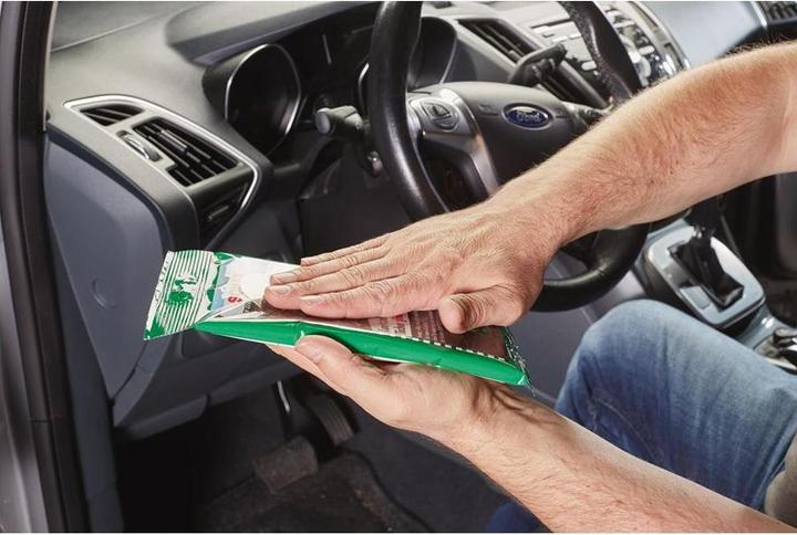 Actual product image Sonax Plastic care cloths "glossy" bag of 10 pcs.