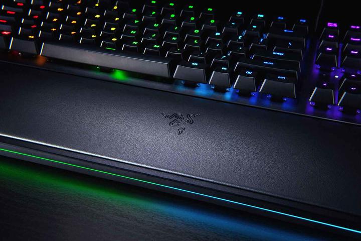 Actual product image Razer Huntsman Elite (DE, Cable)