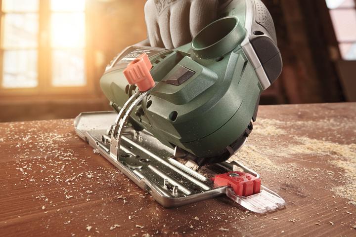 Produktbild Bosch Home & Garden AdvancedCut 50