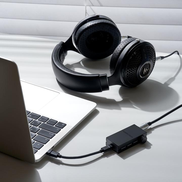 Actual product image Astell&Kern AK HB1 (USB-DAC, Microphones, Bluetooth, Multipoint)