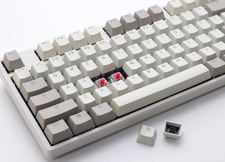 Produktbild Ducky Origin Vintage Gaming Tastatur, Cherry MX-Brown (US) (US, Kabelgebunden)