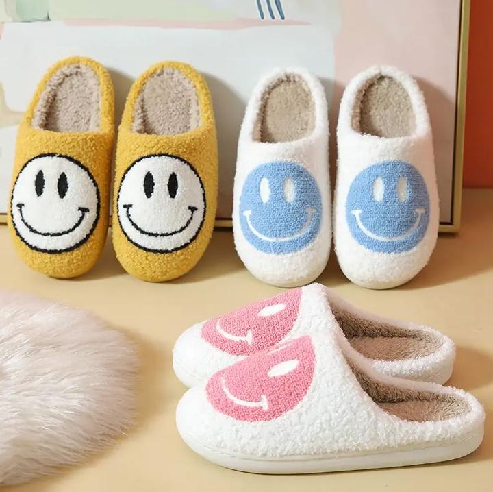 Produktbild PhoneLook Kuschelig warme Winterpantoffeln Smiley Grösse 37-38 /gelb (37)