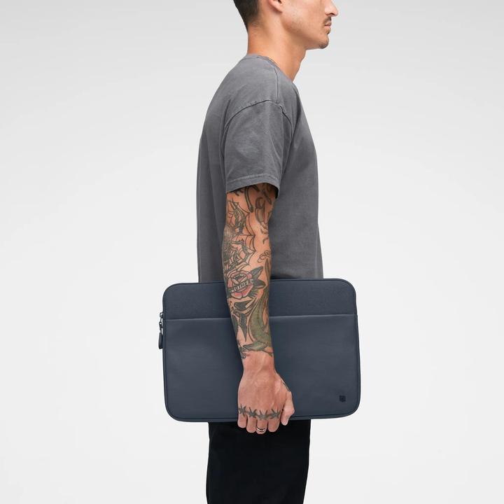 Immagine prodotto Incase Custodia A.R.C. per laptop da 16 pollici - Navy (16", Universale)