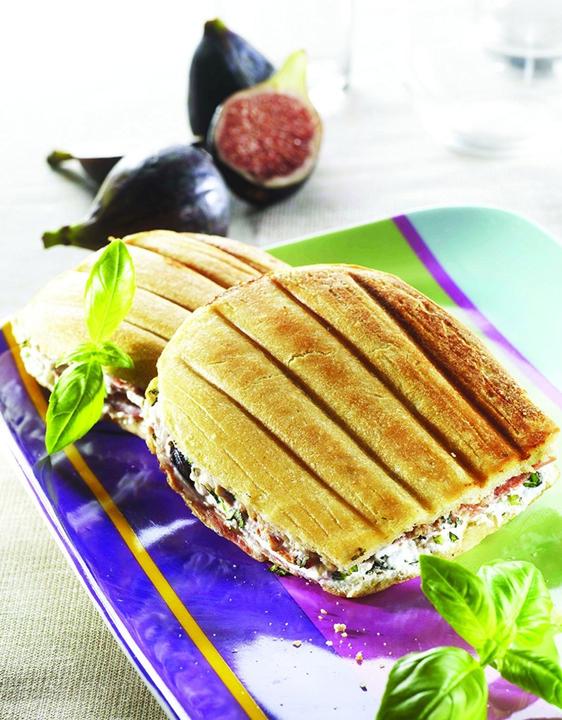 Actual product image Tefal Snack Collection shell shape