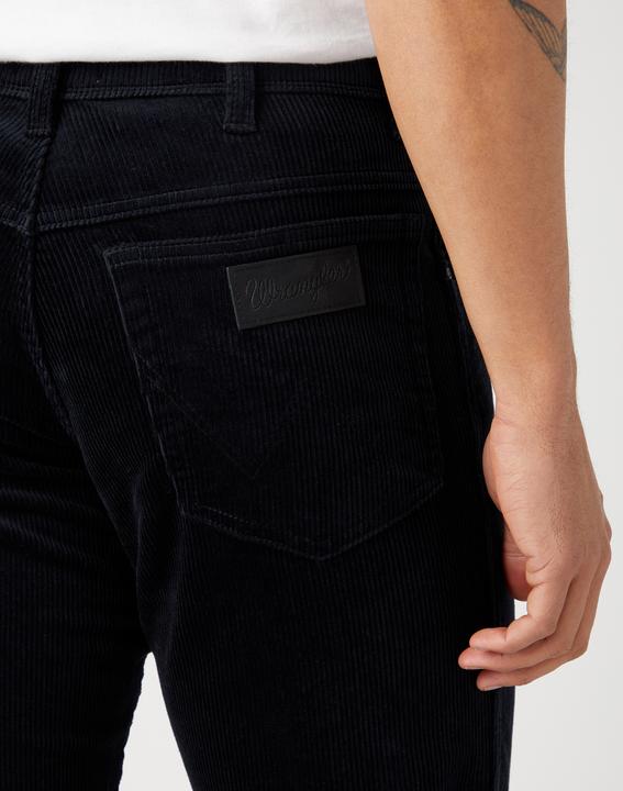 Actual product image Wrangler Greensboro (New Arizona) Cord Pant Straight Fit Bla (W42/L32)