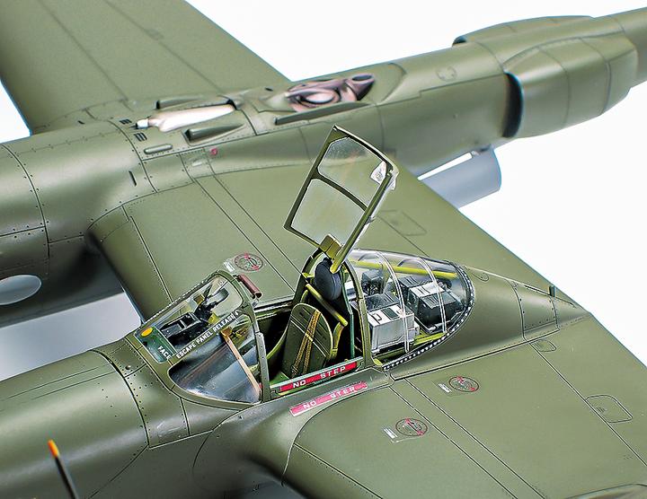 Actual product image Tamiya 1/48 Lockheed P-38 F/G Lightning