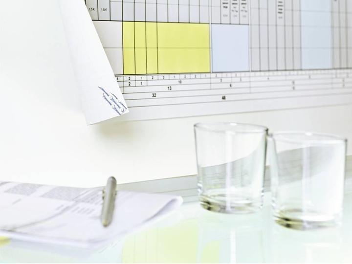 Actual product image tesa 3x Powerstrips POSTER, 200g Halteleistung, 60x doppelseitige Klebestreifen