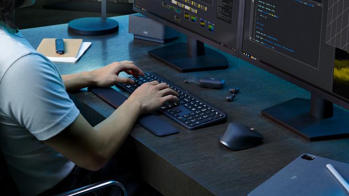 Actual product image Logitech MX Keys S Combo (CH, Wireless)